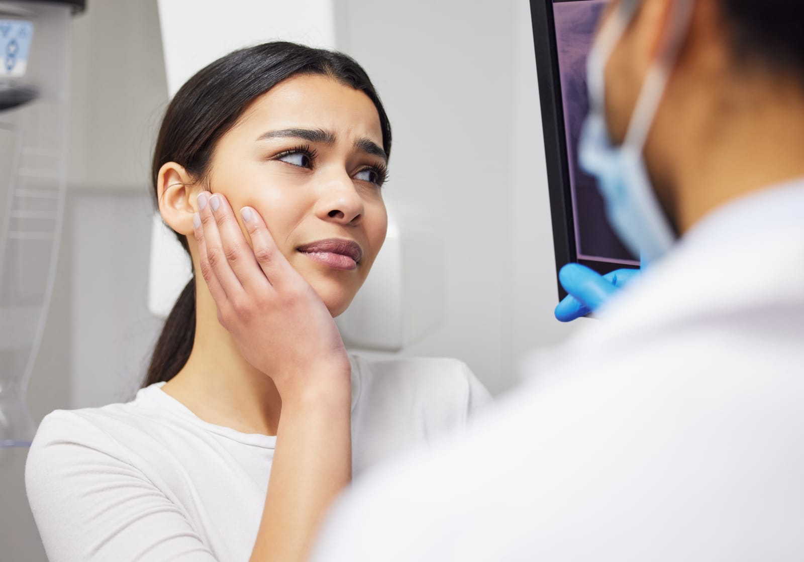 Emergency Dentist for a Numb Tooth